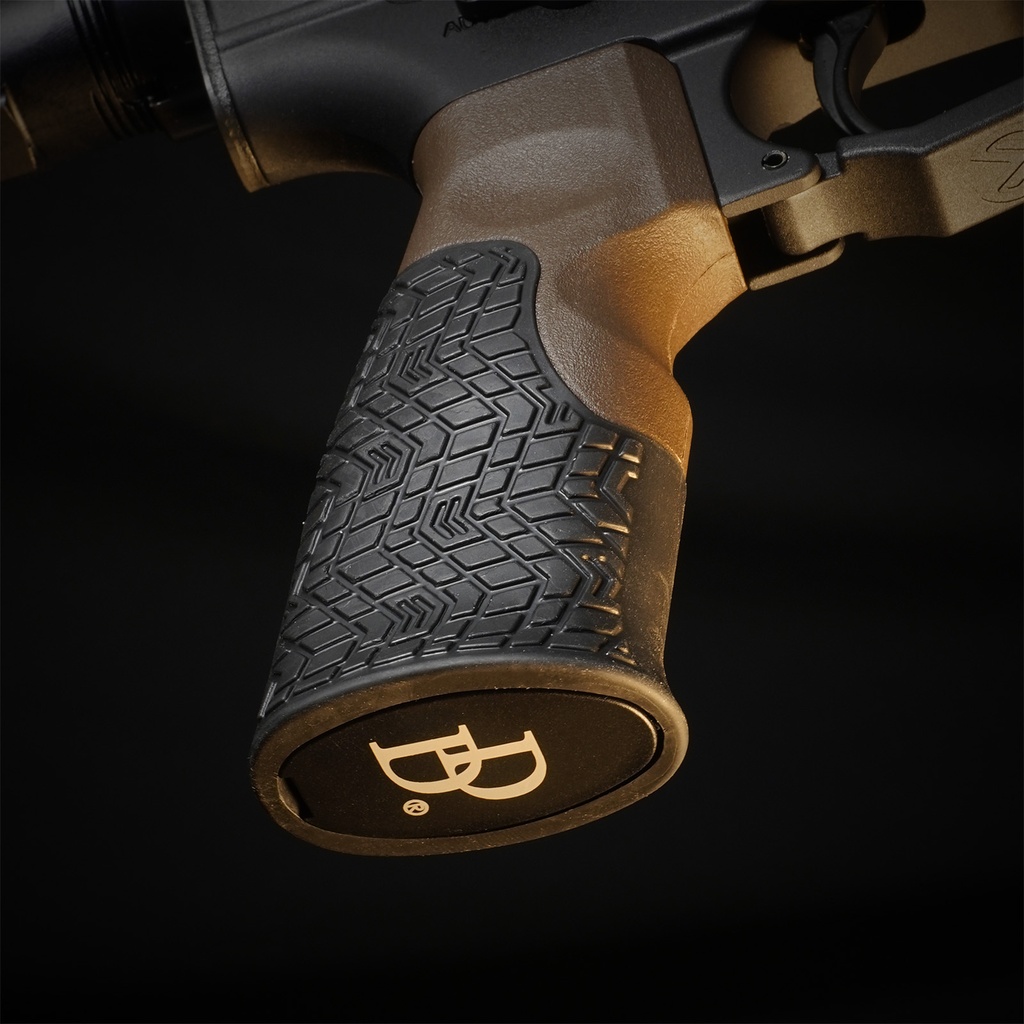 MTW-MK18-RIS-II-Closeup-Grip.jpg